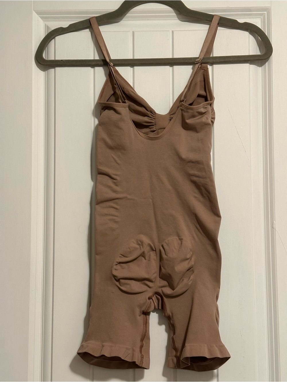 SKIMS Seamless Sculpt Mid Thigh Bodysuit — Jasper - Picture 4 of 4
